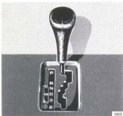 Mercedes-Benz 230 E (1988) - Automatic Transmission - 2