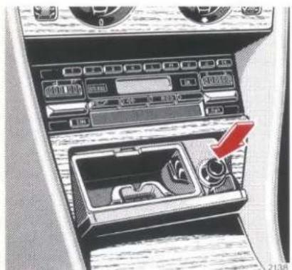 Mercedes-Benz 300 CE (1988) - Inside Rear View Mirror - 1