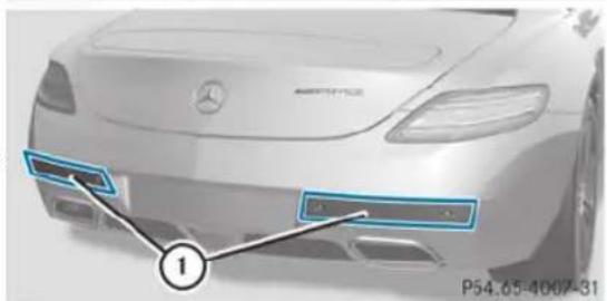 Mercedes-Benz SLS AMG Roadster (2014) - Cleaning the sensors - 2