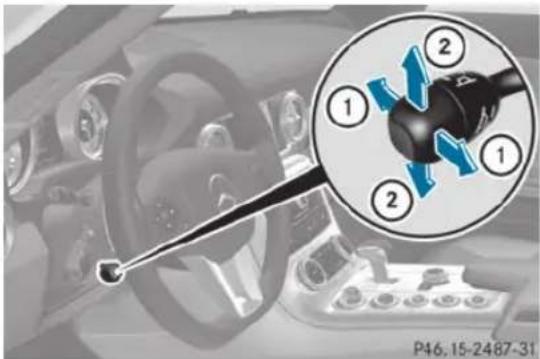 Mercedes-Benz SLS AMG Roadster (2014) - Adjusting the steering wheel - 1