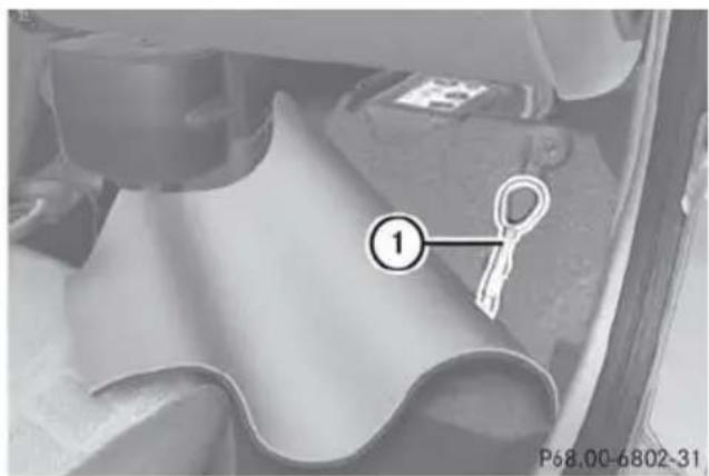 SMART Fortwo electric drive (2014) - Pose de l'anneau de remorquage - 1
