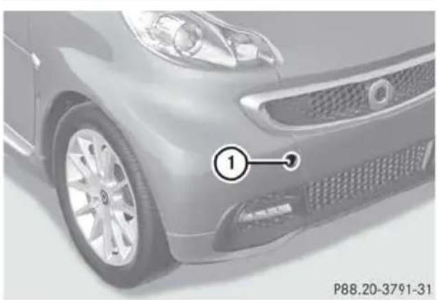 SMART Fortwo electric drive (2014) - Pose de l'anneau de remorquage - 1