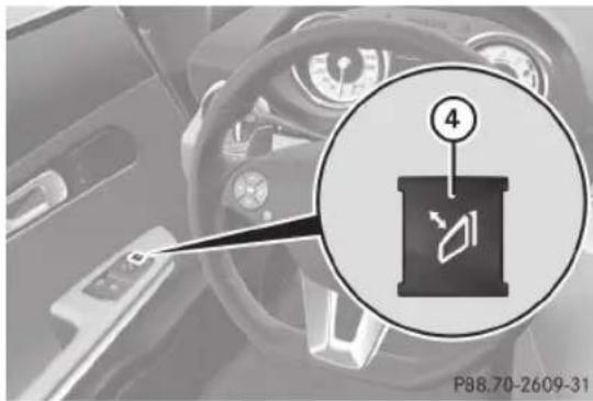 Mercedes-Benz SLS AMG Coupe (2012) - Rabattage et déploiement des rétroviseurs extérieurs par commande électrique - 1