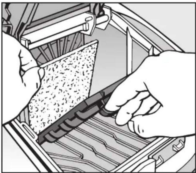 MIELE S 4282 - When to change the battery in the radio-operated handle - 1