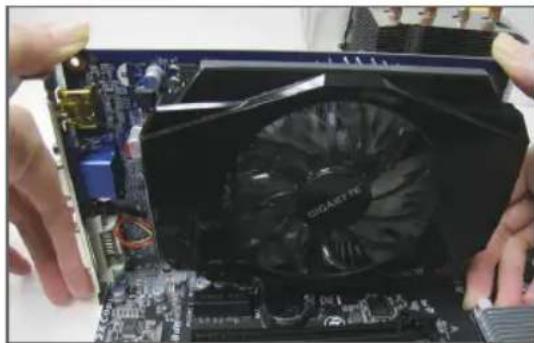 GIGABYTE GA-Z97X-UD5H - 1-5 Installation d'une carte d'extension - 3