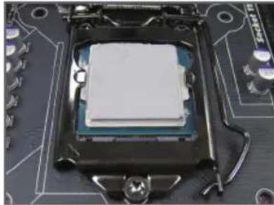 GIGABYTE GA-Z97X-UD5H - 1-3-2 Installation du dispositif de refroidissement du processeur - 1