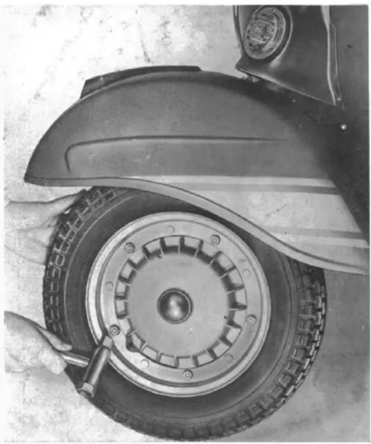 VESPA Rally 200 - ADJUSTMENT ON CARBURETTOR - 4