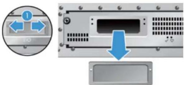 HP Scanjet Enterprise 8500 fn1 - Installer une carte Jetdirect - 2