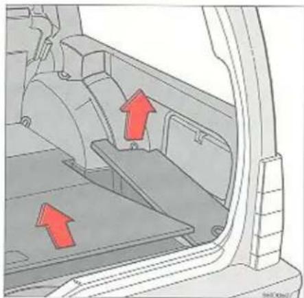 VOLVO 940 (1997) - Cargo space, Estate - 2