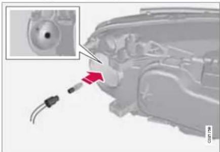 VOLVO XC70 (2011) - Ampoules - 1