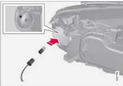 VOLVO XC70 (2011) - Ampoules - 2