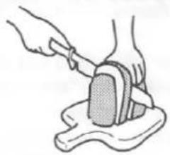 FUNAI B-2220 - REMOVING THE BREAD - 4