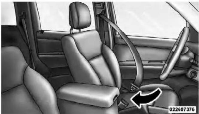 JEEP Liberty (2012) - Lap/Shoulder Belt Operating Instructions - 2