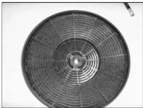 BAUMATIC BT06.8ME - IMPORTANT: BEFORE ATTEMPTING TO FIT OR REMOVE THE CARBON FILTERS, YOU MUST ENSURE THAT YOU HAVE DISCONNECTED THE COOKER HOOD FROM YOUR MAINS SUPPLY. - 2