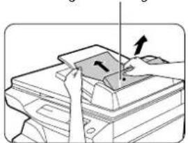 SHARP AL-1551 - MISFEED REMOVAL FROM SPF OR R-SPF BESEITIGUNG EINES PAPIERSTAUS IM SPF ODER R-SPF - 1