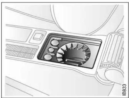 SAAB 9-3 (2001) - Cup holder - 1
