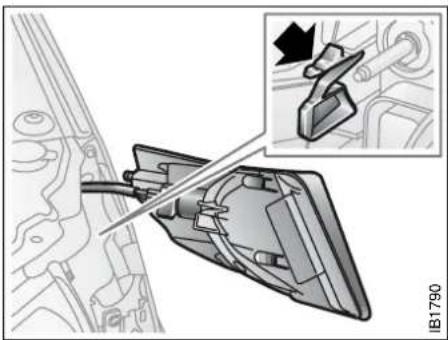 SAAB 9-5 (2001) - Car care and technical information - 1