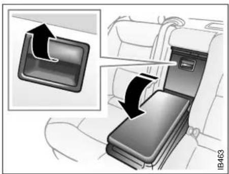 SAAB 9-5 (2001) - Tie Downs - 1