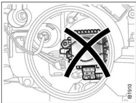 SAAB 9-5 (2001) - Headlight bulb for low beam (Halogen) - 2