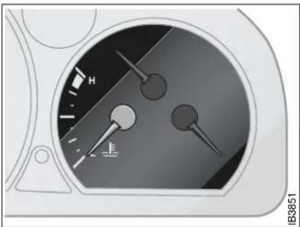SAAB 9-5 (2007) - Fuel gauge - 1