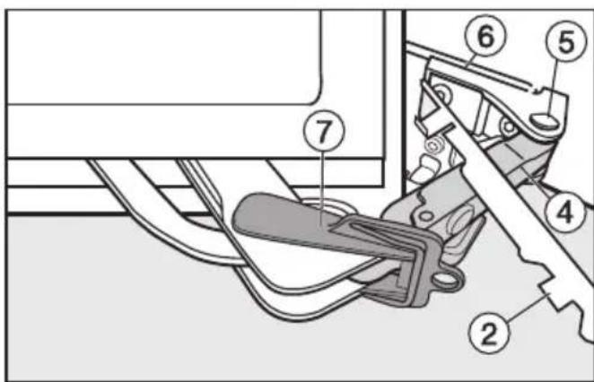 MIELE K 14827 SD - Changement de la butée de porte - 5