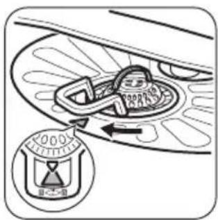Diagram showing a car interior with a valve and directional arrow, labeled in Chinese with a speedometer icon.
