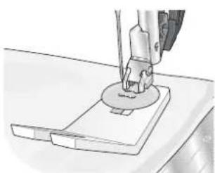 PFAFF expression 4.2 - Coudre un bouton - 3