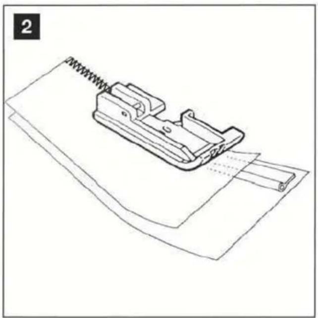 Dessin technique au trait d'un assemblage de pince ou de support mécanique (sans texte ni symboles).