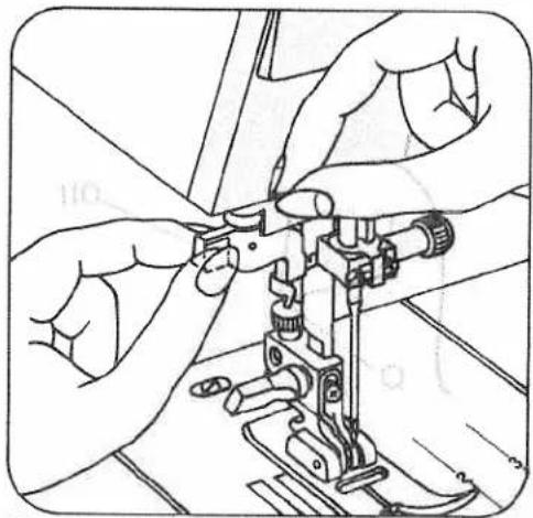 PFAFF tipmatic 1147 - Inserimento del filo superiore: - 1