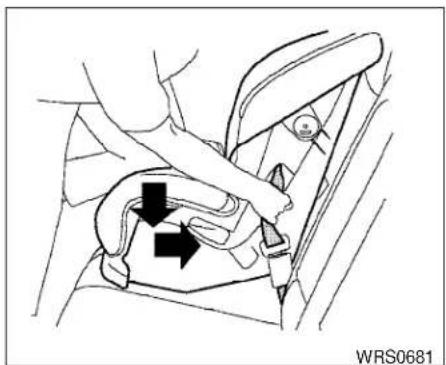 NISSAN Maxima (2009) - Orientation vers l'avant - 4