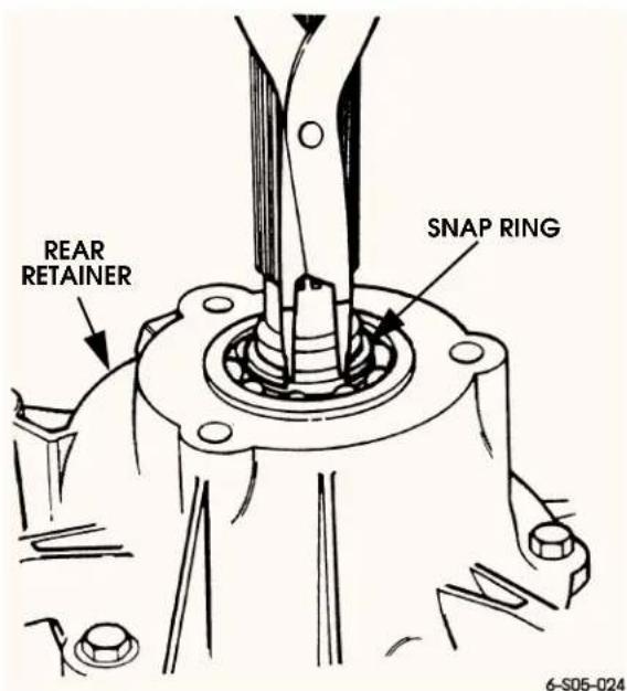 REAR RETAINER SNAP RING 6-S05-024