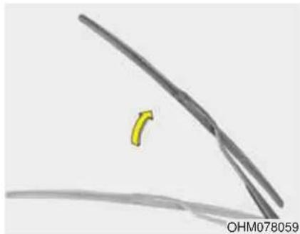 HYUNDAI i20 (2008) - ATTENTION - 2