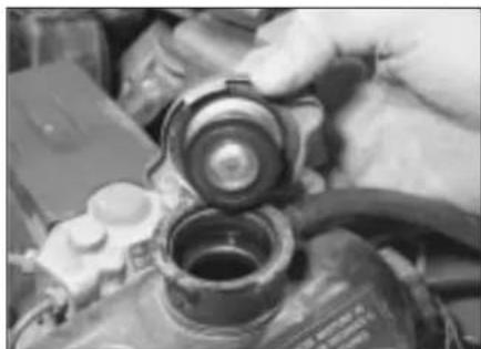JAGUAR XJ6 (1997) - Car care - 1