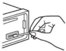 SONY CDX-GT39UE - Reinigen der Anschlüsse - 1