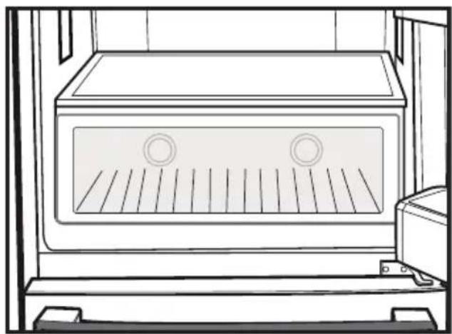 Line drawing of an oven with ventilation grilles and a side shelf (no text or symbols)