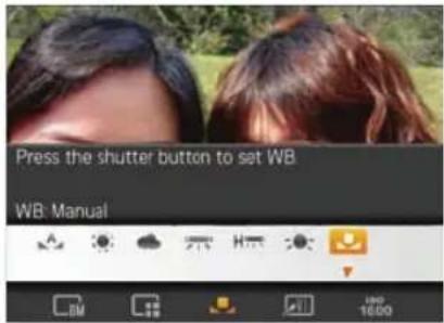 Press the shutter button to set WB WB: Manual