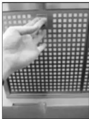 BAUMATIC P15SS - Removing and cleaning the grease filters - 1