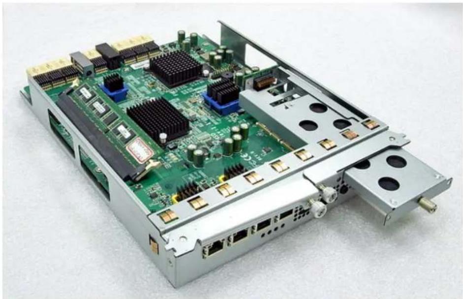 D-LINK DSN-6120 - Install battery backup module - 1