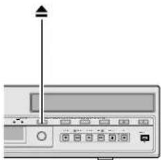 JVC SR-DVM700 - Opening the disc tray - 1