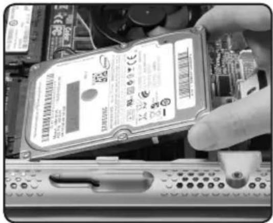 Zotac ZBOX BI320 - Installing a hard disk - 2