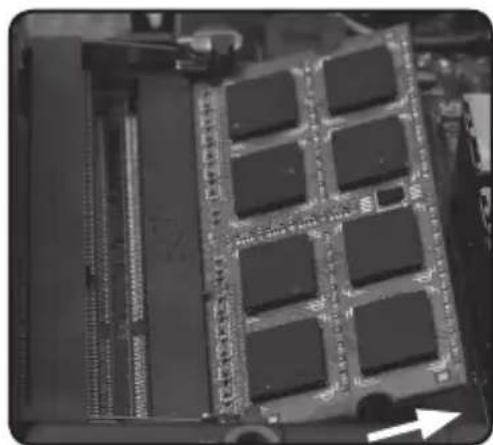 Zotac ZBOX ID88 Plus - Removing the memory module - 2