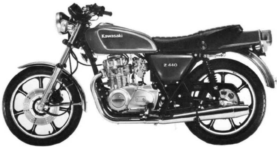 Side profile of a Kawasaki Z440 motorcycle with visible engine and wheelbase (no text or symbols beyond branding)
