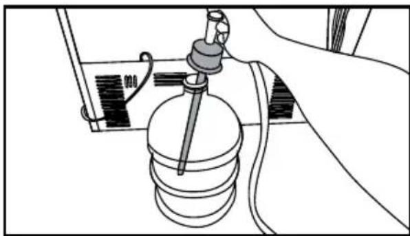 Line drawing of a gas stove with a valve and cylinder (no text or symbols).