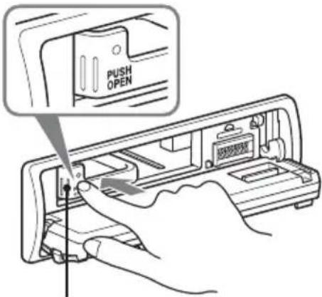 SONY DSX-S300BTX - Riproduzione tramite il connettore USB (interno) - 1