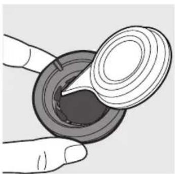 PHILIPS Avance Collection HR2365 - Clean the shaping disc with the supplied cleaning tool to remove the dough residues. After that, you can clean it with water. - 3