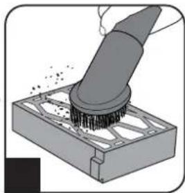 DIRT DEVIL Capoera DD7114 - Cleaning / changing the exhaust filter - 3
