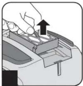 DIRT DEVIL Capoera DD7114 - Cleaning / changing the exhaust filter - 2