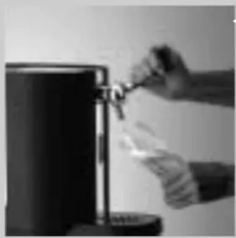PHILIPS PerfectDraft HD3600 - Pouring beer - 2