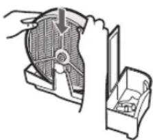 SHARP KC-C100E W - Bevestig het luchtbevochtigingsfilter aan de luchtbevochtigingsbak en plaats de luchtbevochtigingsbak terug in de luchtreiniger. - 1