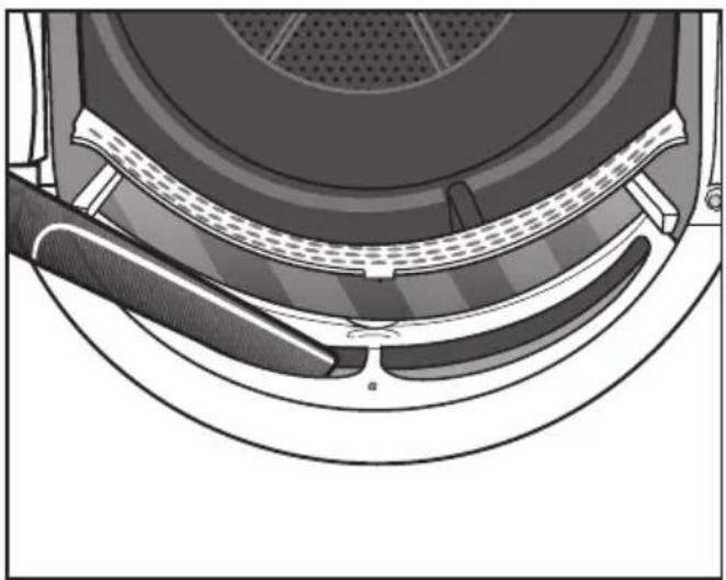 MIELE TKG 600-40 WP CH - Nettoyer soigneusement les filtres à peluches et la zone du conduit d'air - 4